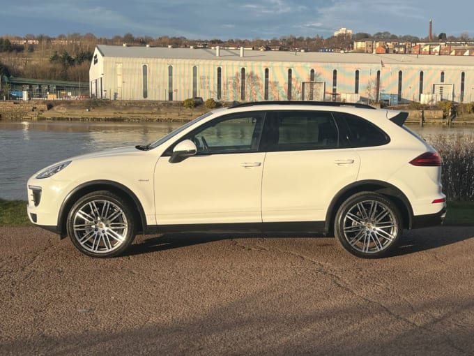 2025 Porsche Cayenne