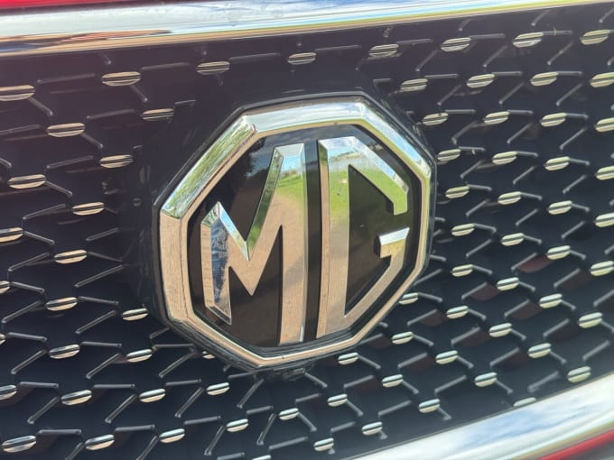 2025 Mg Mg Hs