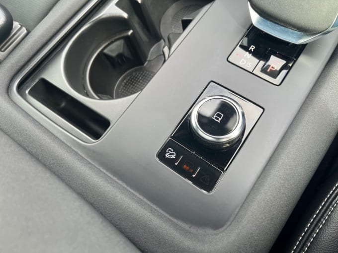 2025 Land Rover Discovery