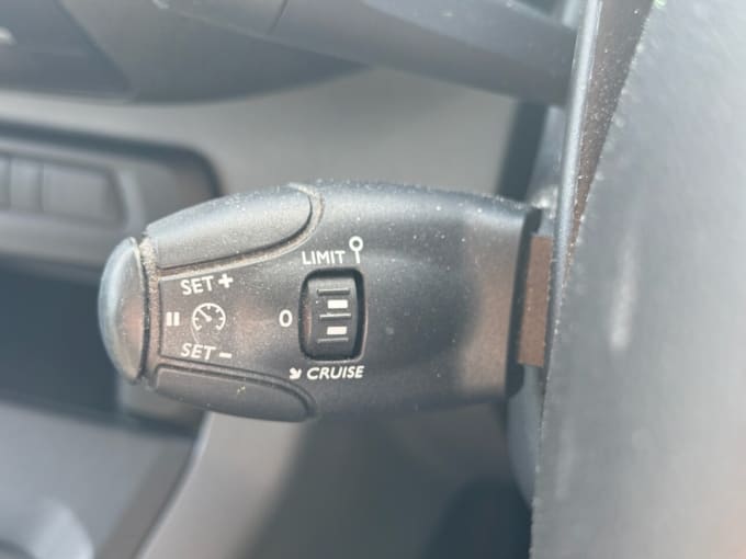 2025 Vauxhall Vivaro