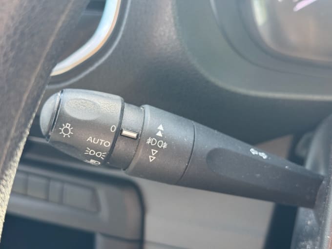 2025 Vauxhall Vivaro