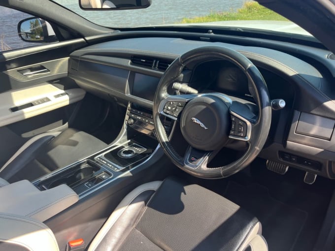 2025 Jaguar Xf