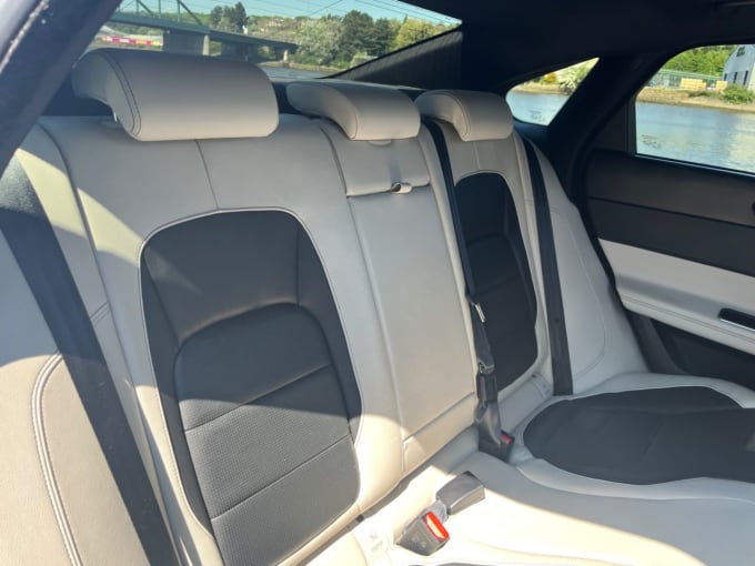 2025 Jaguar Xf