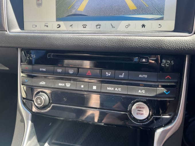 2025 Jaguar Xf