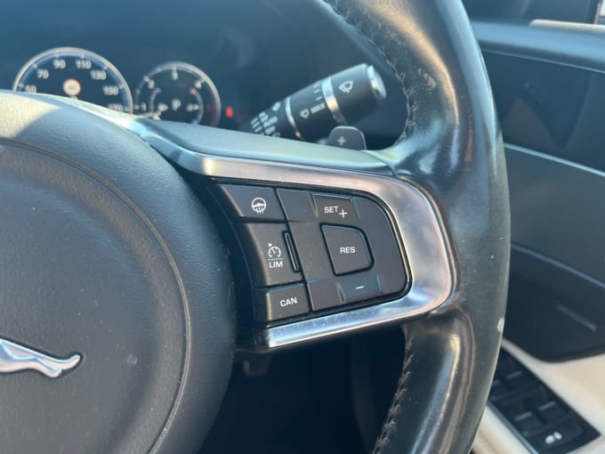 2025 Jaguar Xf