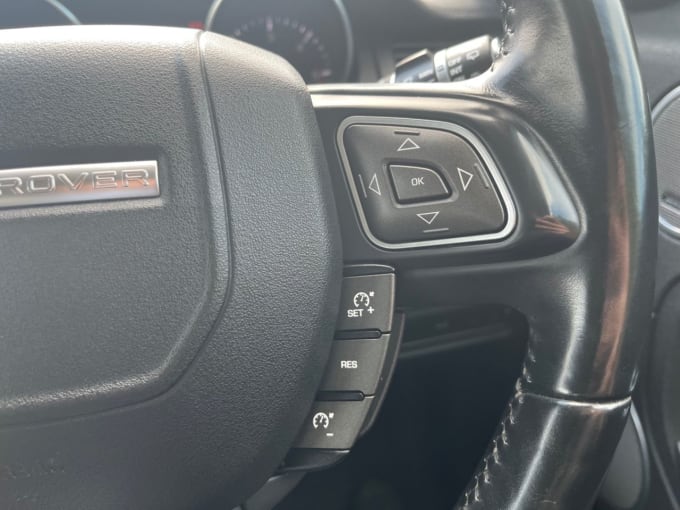 2025 Land Rover Range Rover Evoque