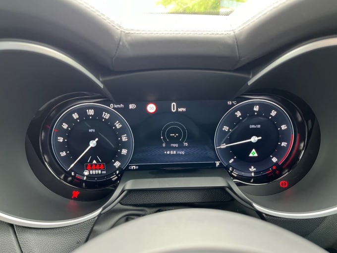 2025 Alfa Romeo Stelvio