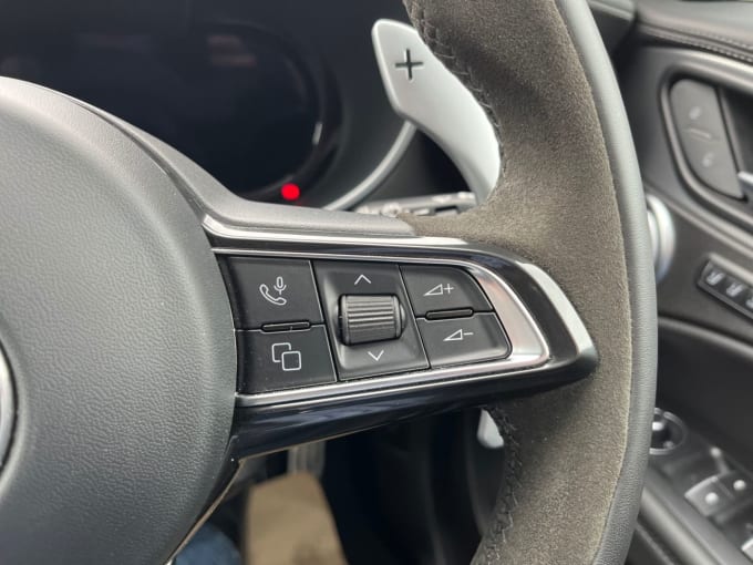 2025 Alfa Romeo Stelvio