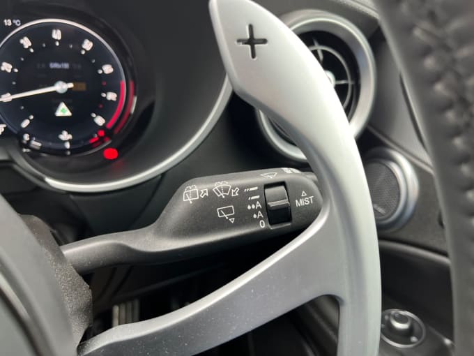 2025 Alfa Romeo Stelvio