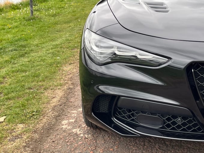 2025 Alfa Romeo Stelvio