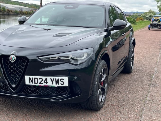 2025 Alfa Romeo Stelvio