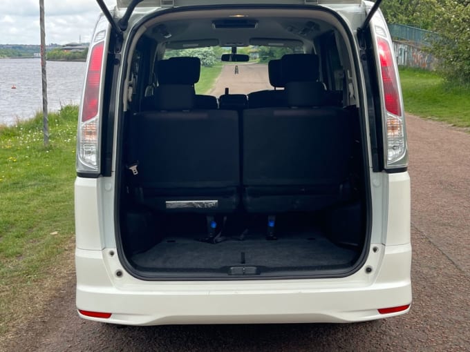 2025 Nissan Serena