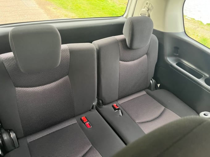 2025 Nissan Serena