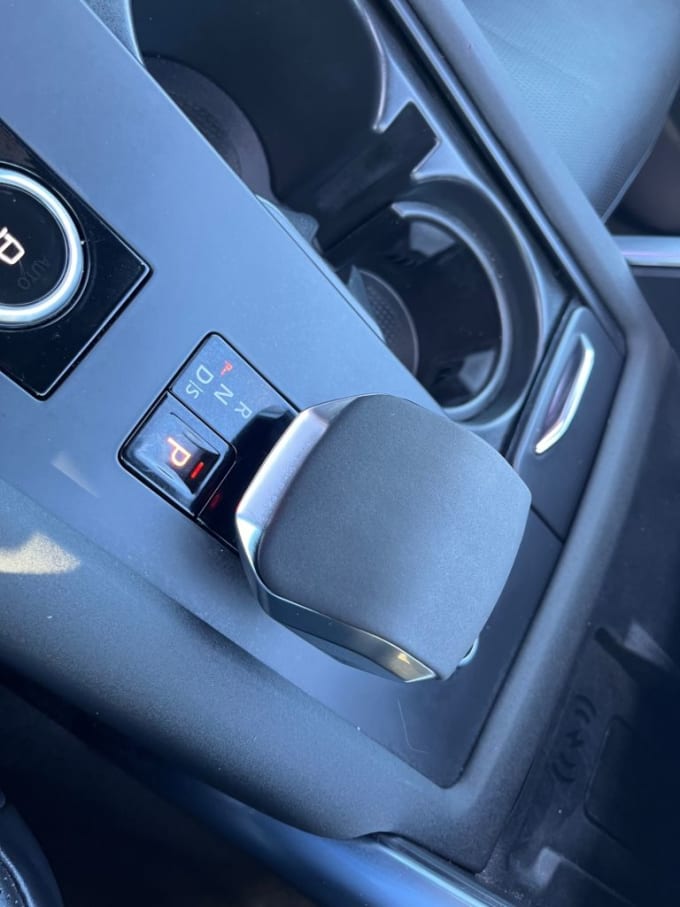 2025 Land Rover Discovery