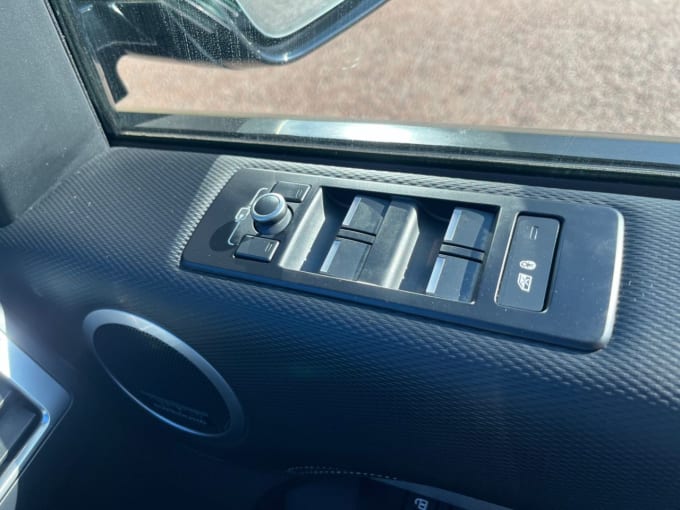 2025 Land Rover Discovery