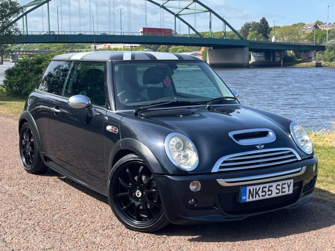 2025 Mini Hatch