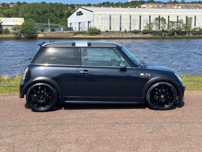 2025 Mini Hatch