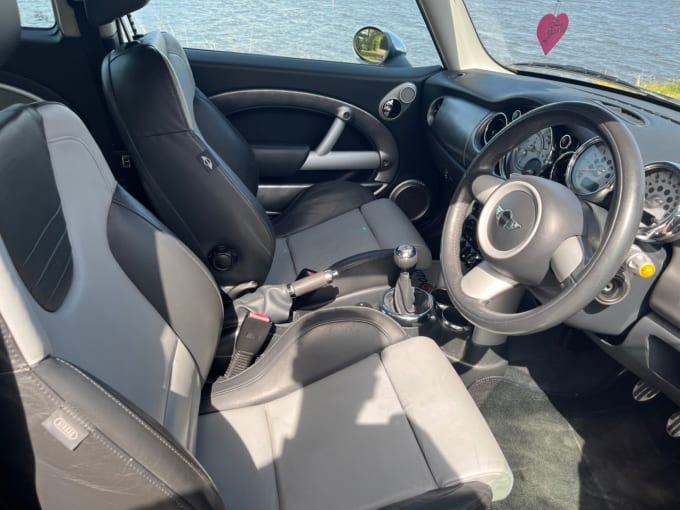 2025 Mini Hatch