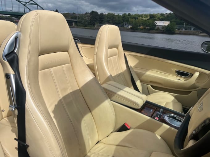 2025 Bentley Continental