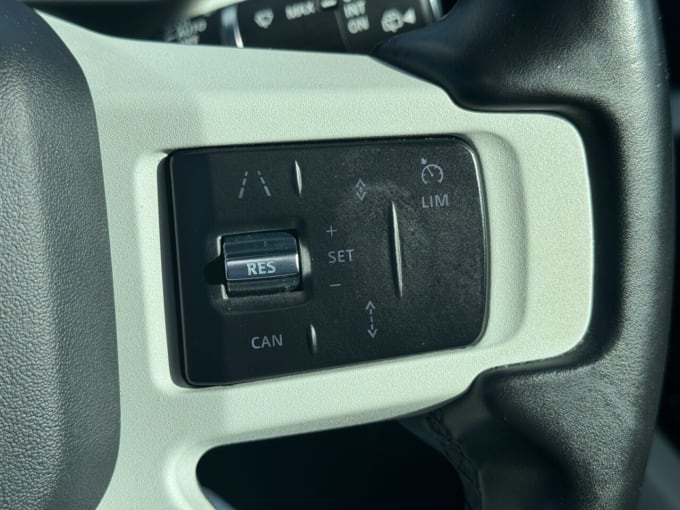 2025 Land Rover Defender