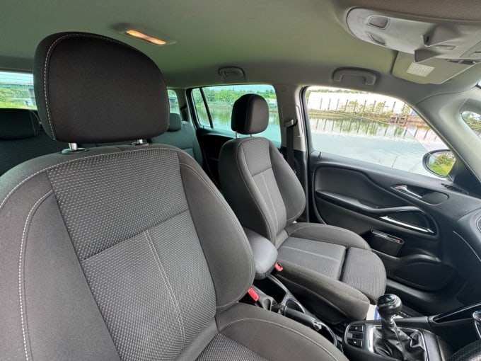 2025 Vauxhall Zafira Tourer