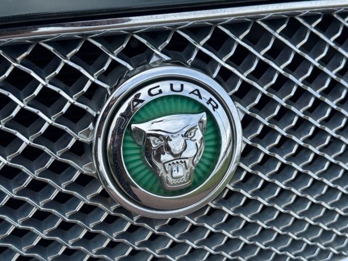2025 Jaguar Xf