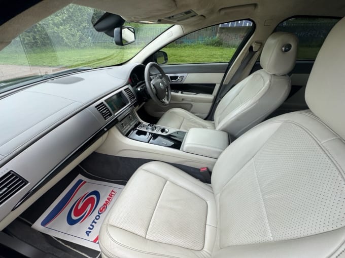 2025 Jaguar Xf