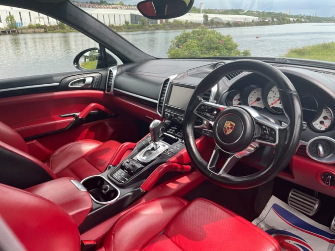 2025 Porsche Cayenne