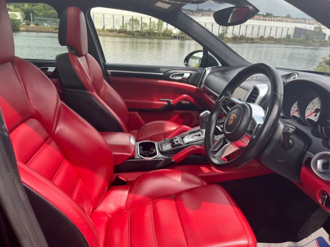 2025 Porsche Cayenne