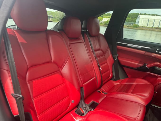 2025 Porsche Cayenne