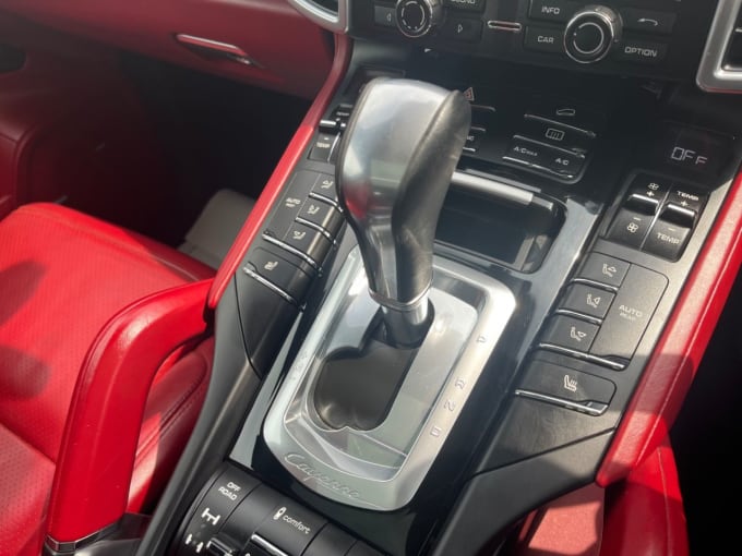 2025 Porsche Cayenne