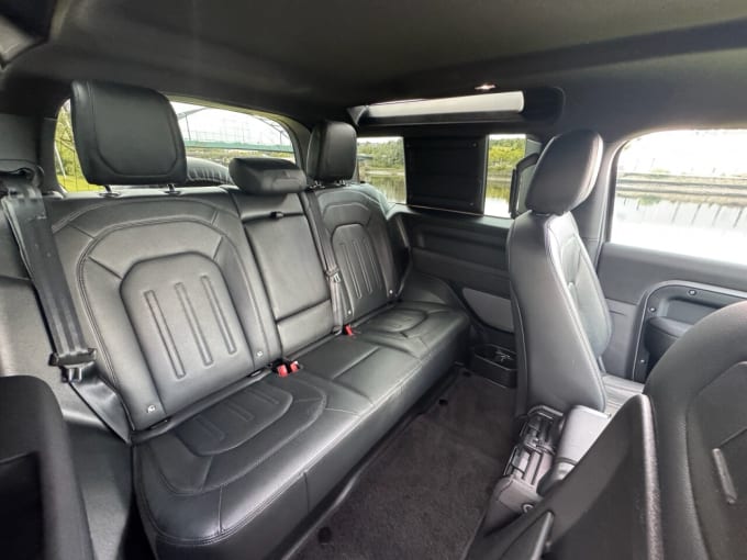 2025 Land Rover Defender