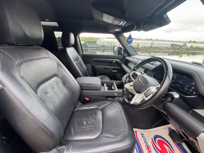 2025 Land Rover Defender