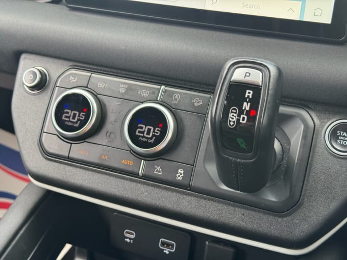 2025 Land Rover Defender