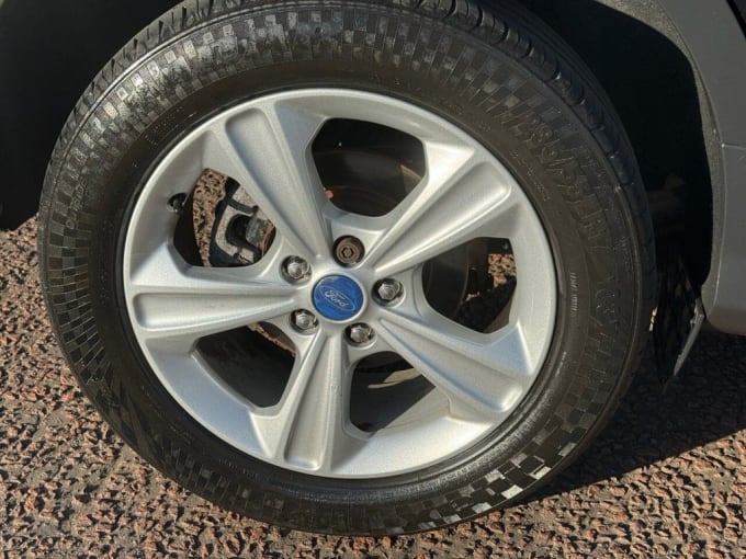2025 Ford Kuga