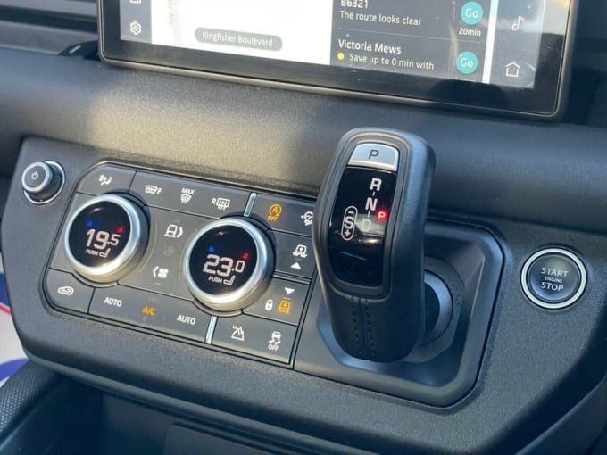 2025 Land Rover Defender