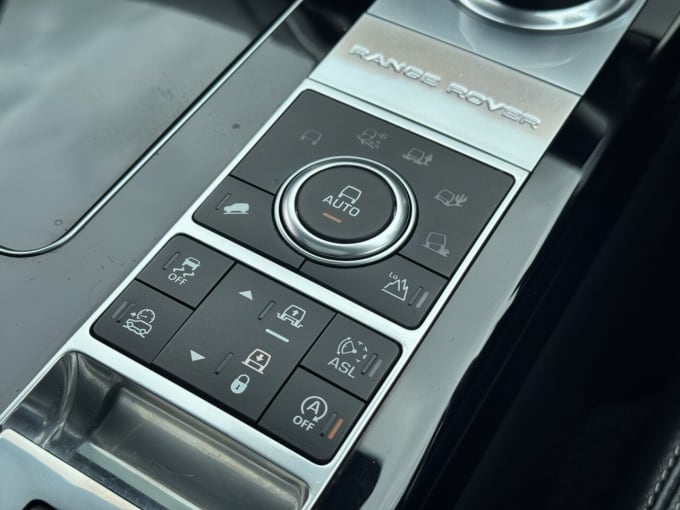 2025 Land Rover Range Rover