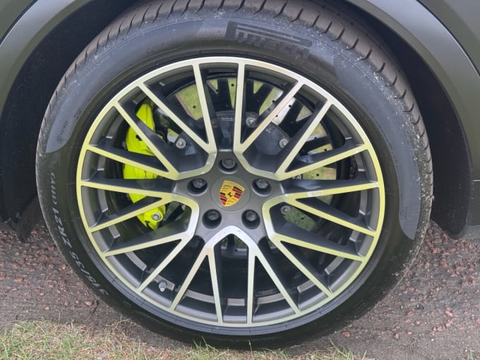 2025 Porsche Cayenne