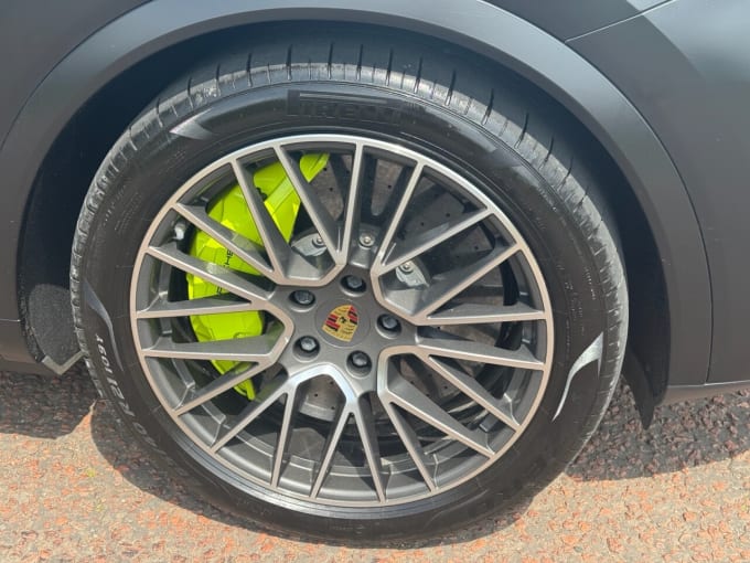 2025 Porsche Cayenne