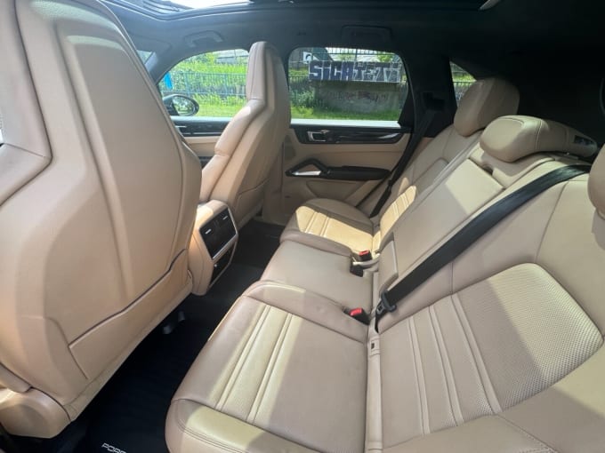 2025 Porsche Cayenne