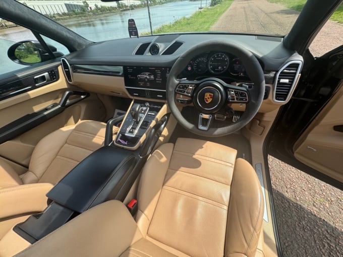2025 Porsche Cayenne