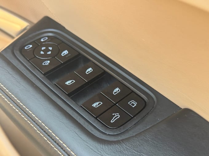 2025 Porsche Cayenne