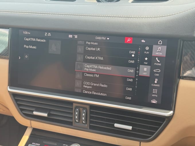 2025 Porsche Cayenne