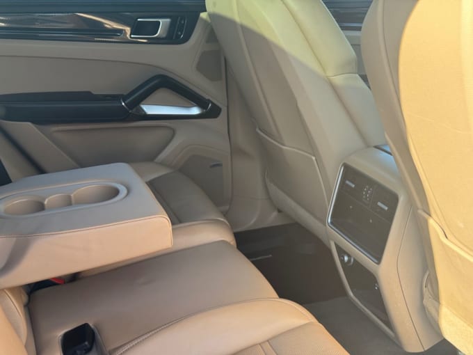 2025 Porsche Cayenne