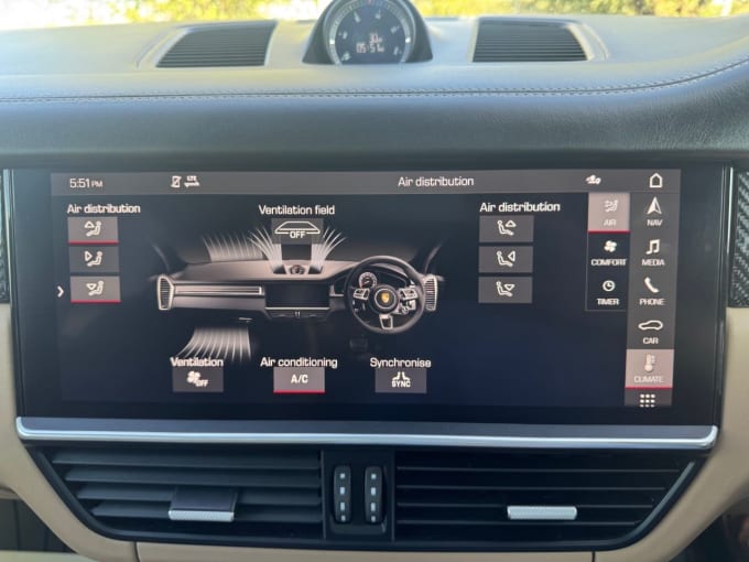 2025 Porsche Cayenne