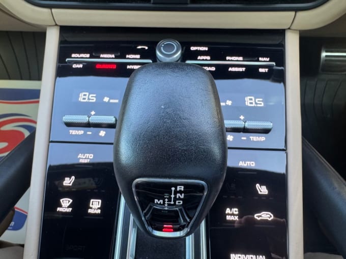 2025 Porsche Cayenne