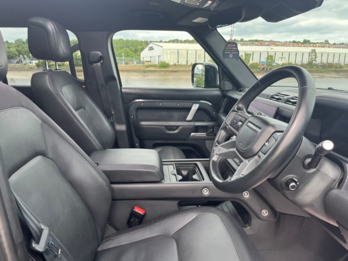 2025 Land Rover Defender