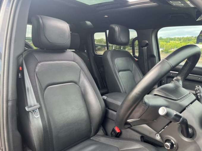 2025 Land Rover Defender