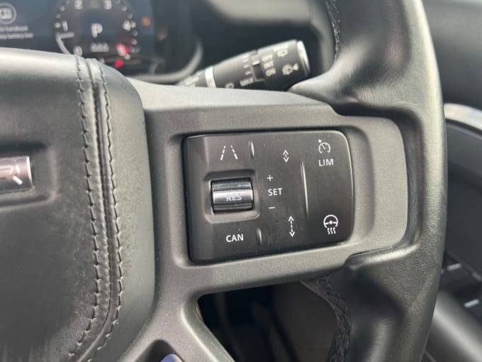 2025 Land Rover Defender