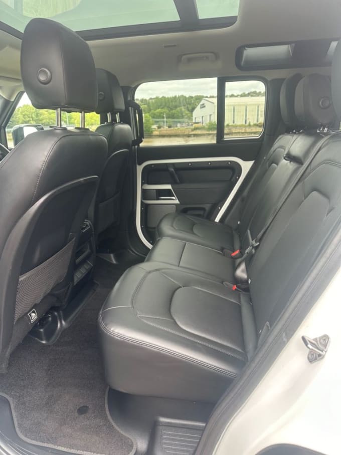 2025 Land Rover Defender 110